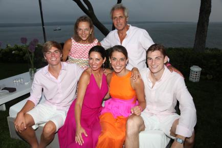 The Hamptons Paddle Party for Pink www1.bcrfcure